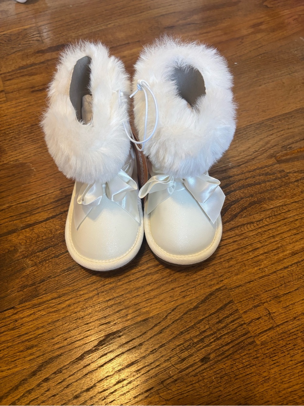 Gymboree Kids White Faux Fur Ribbon Boots